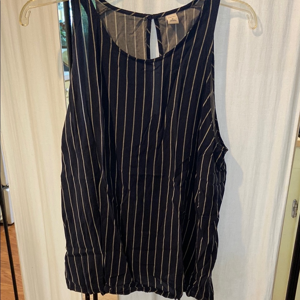 Old Navy Black Pinstripe Keyhole Tank